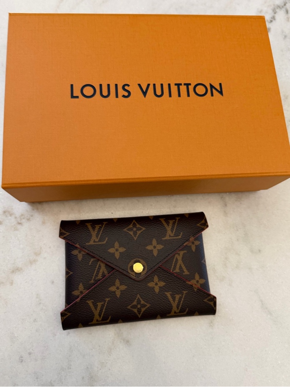 Louis Vuitton Medium Kirigami - Picture 2 of 9